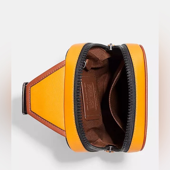 Sullivan Pack With Coach Stamp - Picture 3 of 10